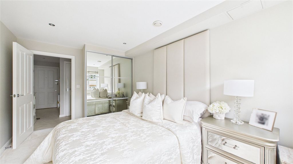 Additional image 13 of 1 bed flat for saleLightwater, Surrey GU18