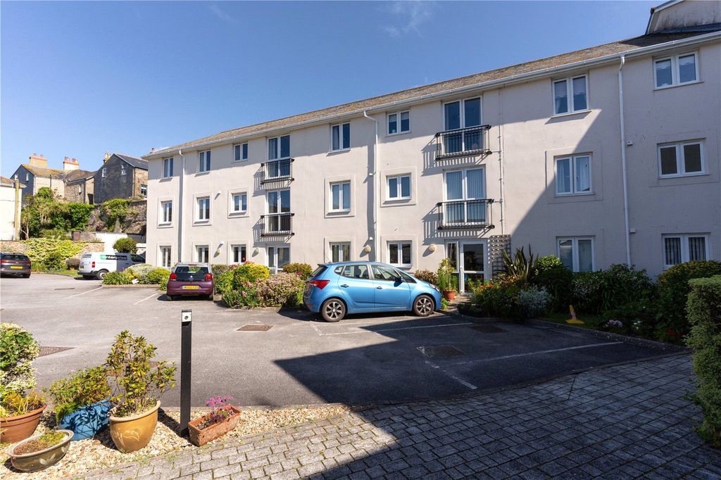 Property photo 3 of 17 Picture No. 03