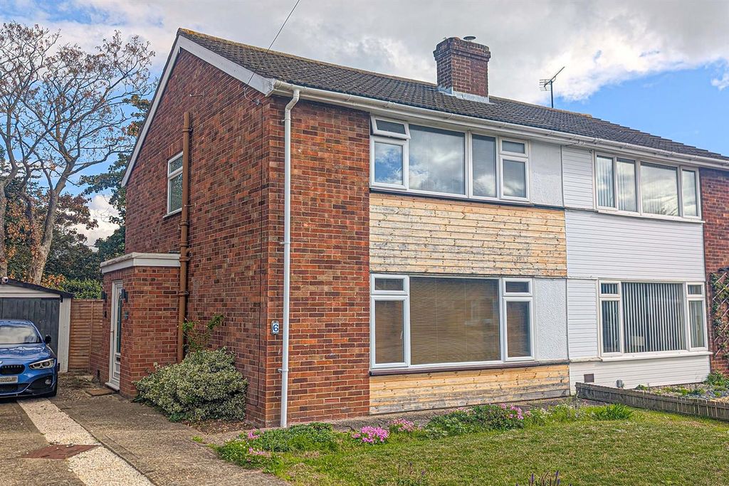 Property photo 1 of 16 Pxl_20250923_110434801.Raw-01Front.Jpg