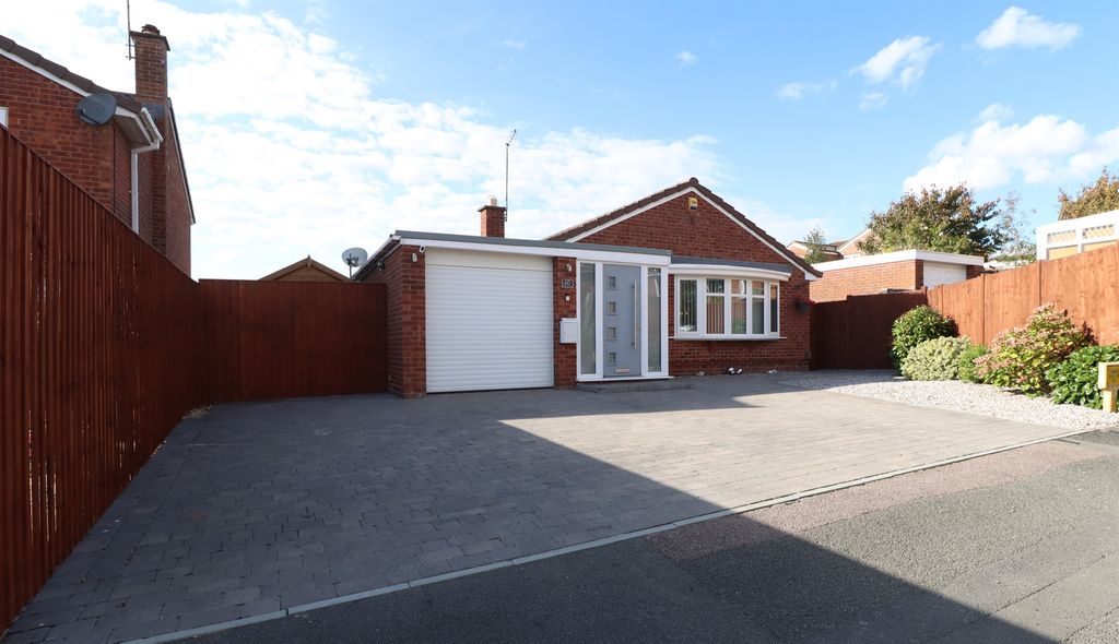 Property photo 1 of 21