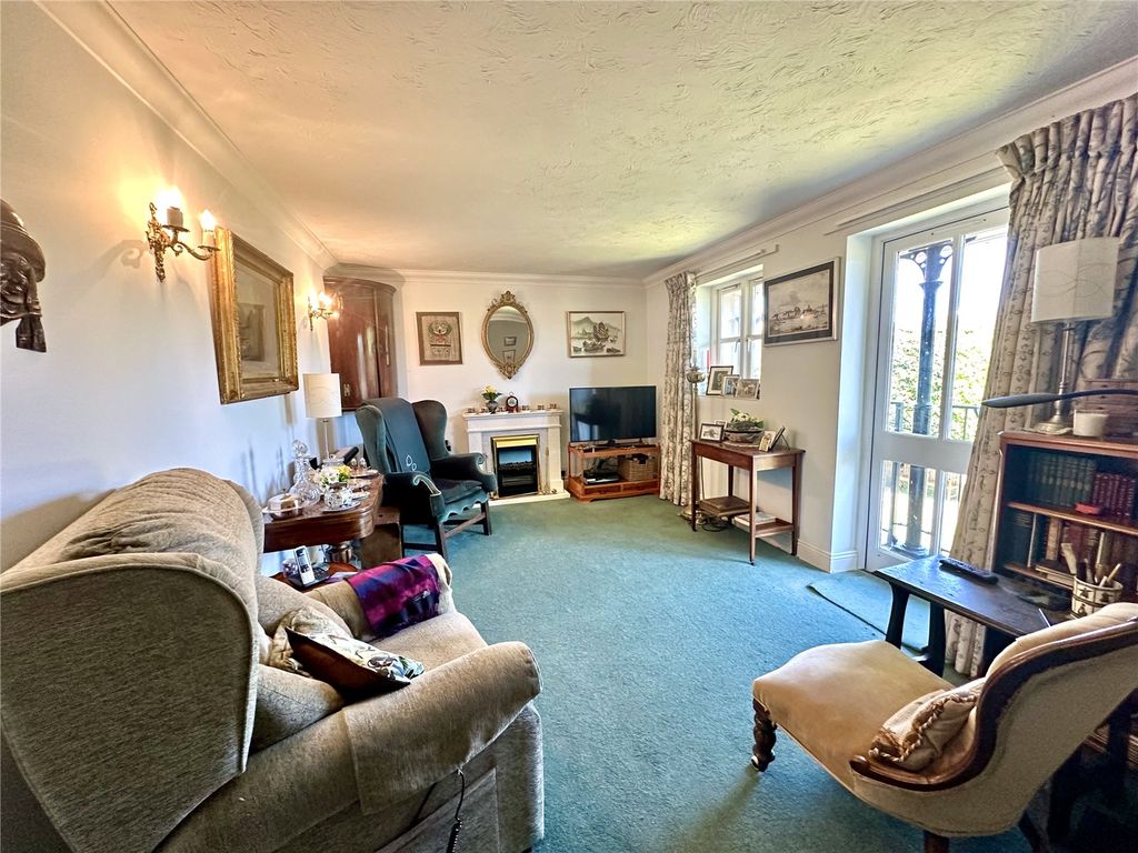 Property photo 3 of 9 Picture No. 05