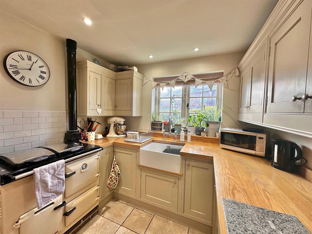 Property photo 3 of 24 10.Jpg