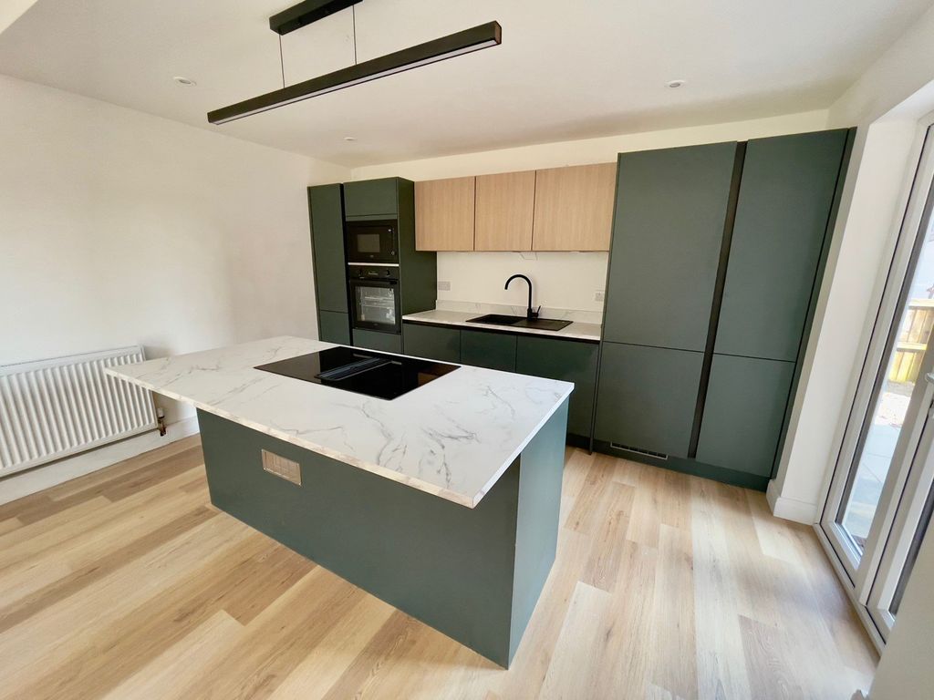 Property photo 2 of 23 Picture No. 07