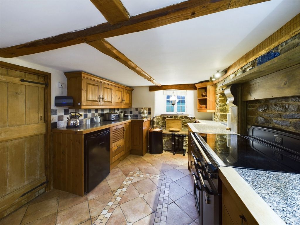 Property photo 2 of 26 Picture No. 07