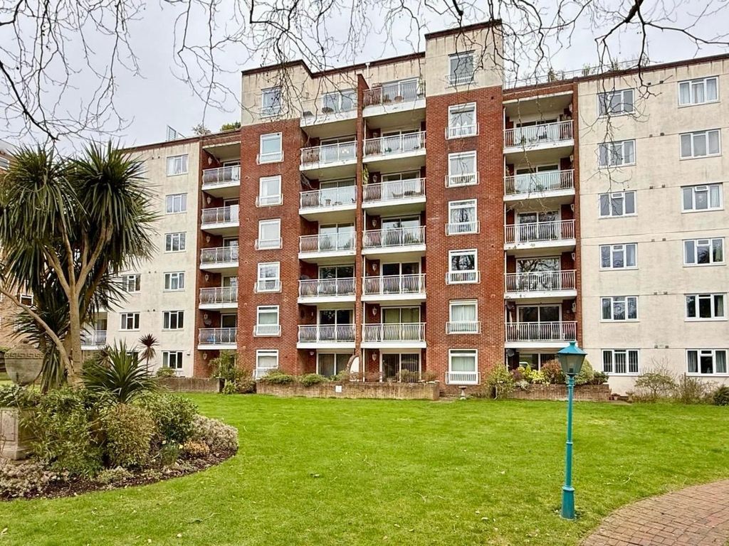 Property photo 3 of 23