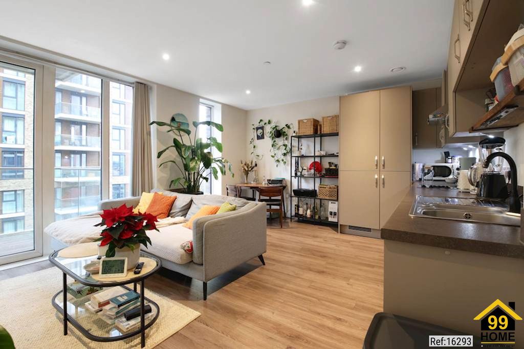 Property photo 1 of 8 Photo 0