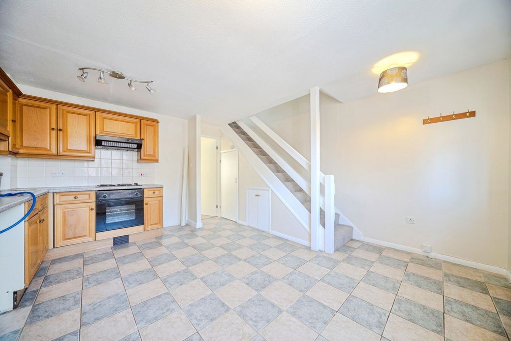 Property photo 3 of 17 Pbox-Img.Jpg