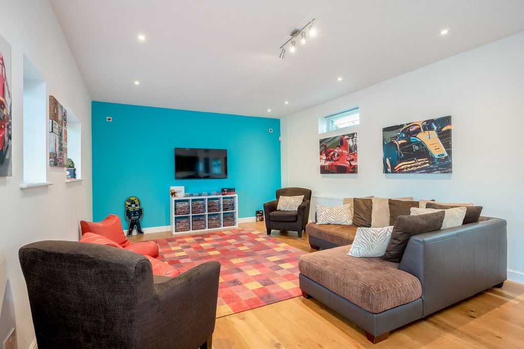 Additional image 38 of 6 bed equestrian for saleFosse Way, Ettington, Stratford-Upon-Avon Warwickshire CV37