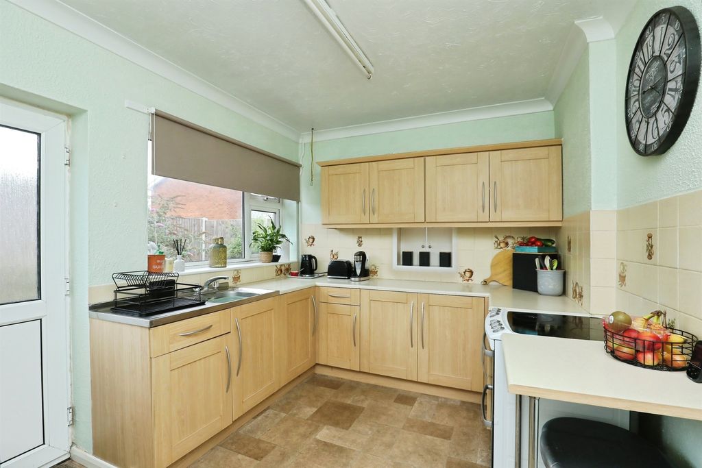 Property photo 3 of 15