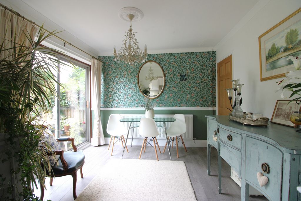 Property photo 2 of 20 Dining Room