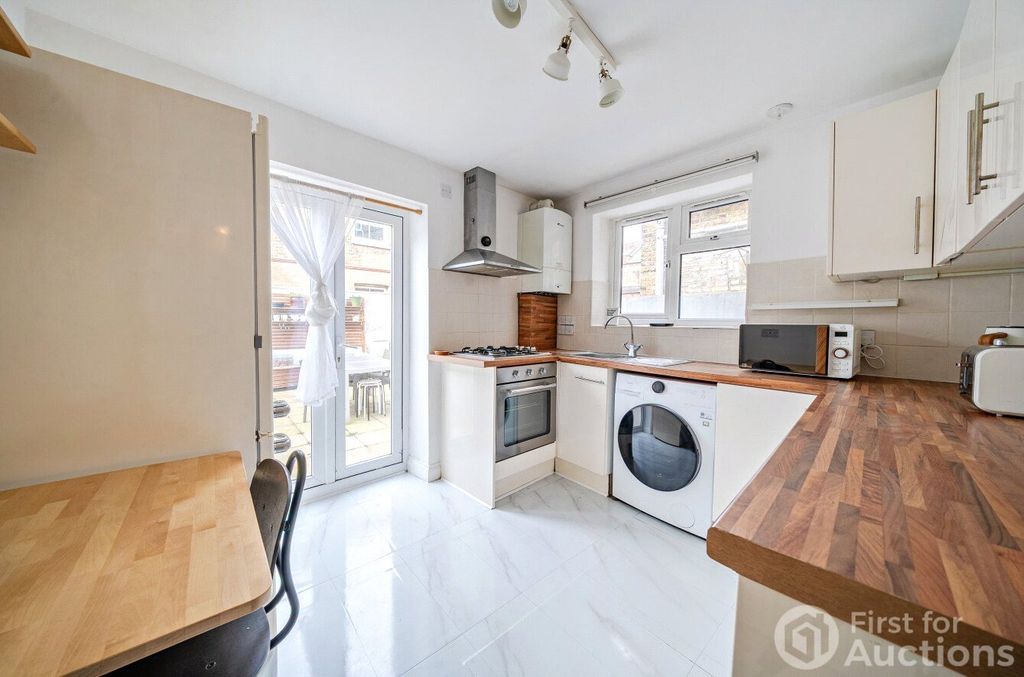 Property photo 1 of 7 Picture No. 04