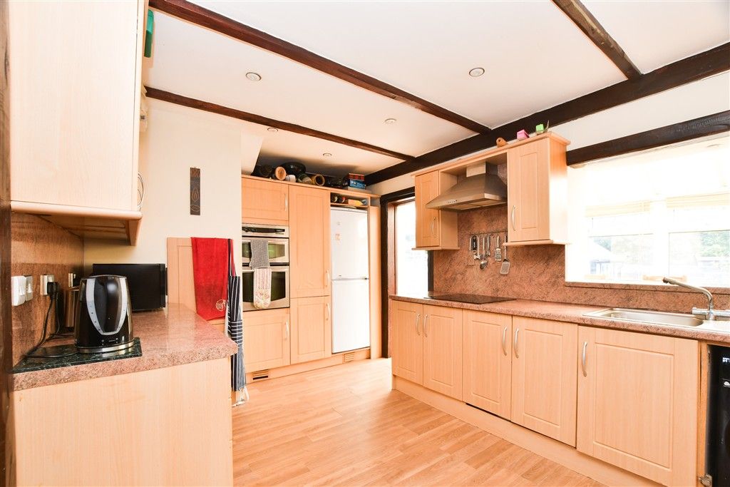 Property photo 1 of 21 Kitchen/Breakfast Room