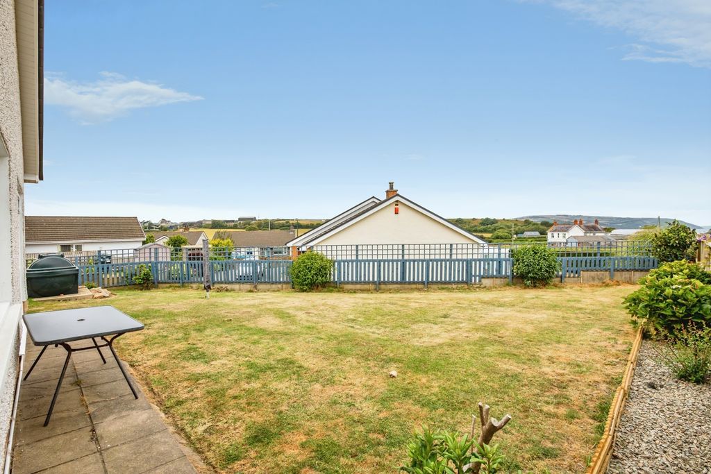 Property photo 3 of 19 Pbox-Img.Jpg