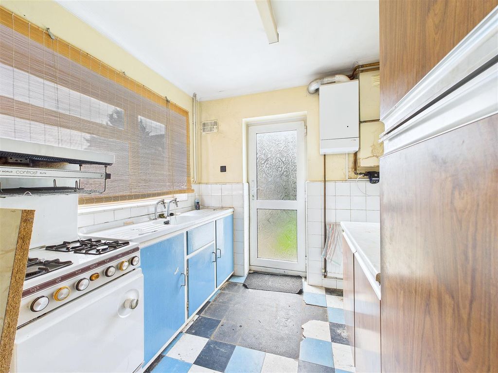 Property photo 2 of 14