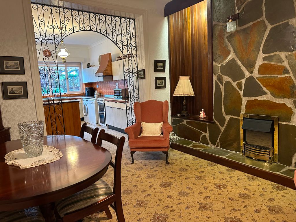 Property photo 3 of 35