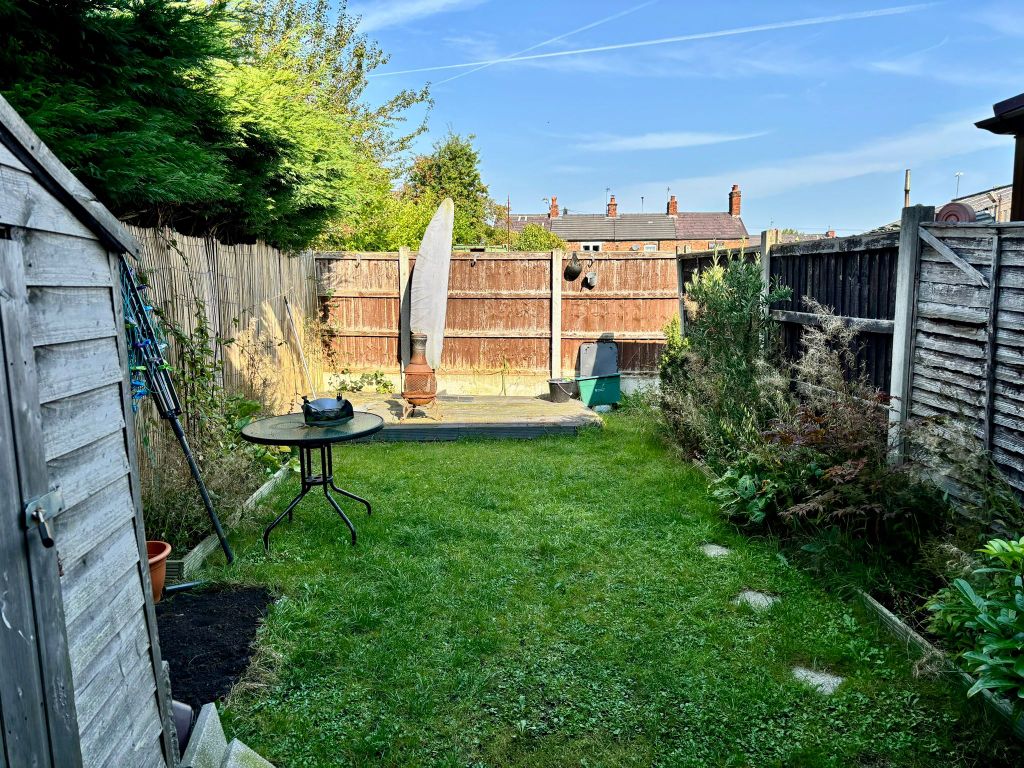 Property photo 1 of 11 Balcony