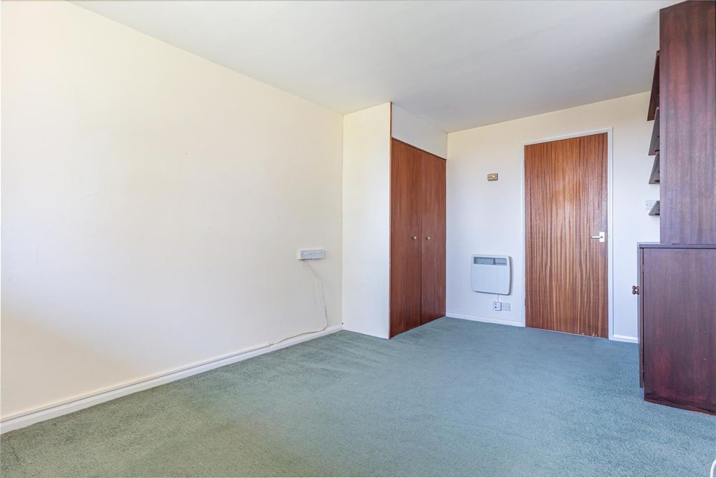 Additional image 14 of 3 bed flat for salePriory Road, Malvern WR14