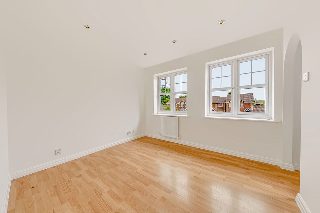 Property photo 2 of 29 Gallery