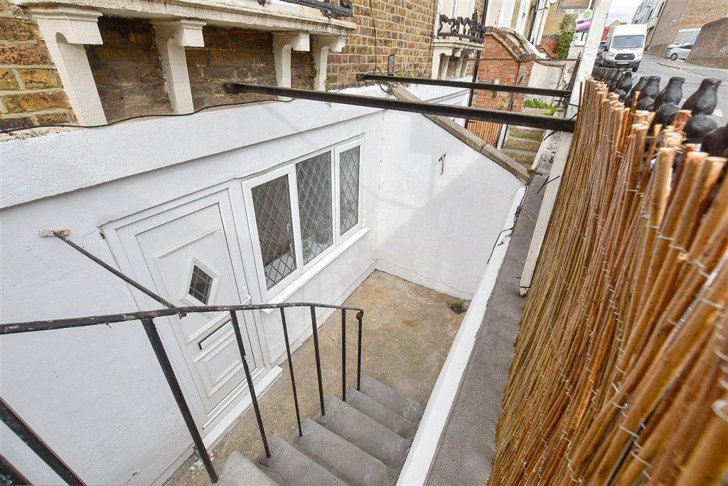 Property photo 1 of 6 External (Web)
