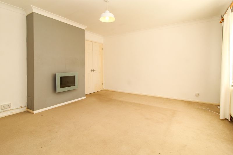 Property photo 2 of 14 Living Room