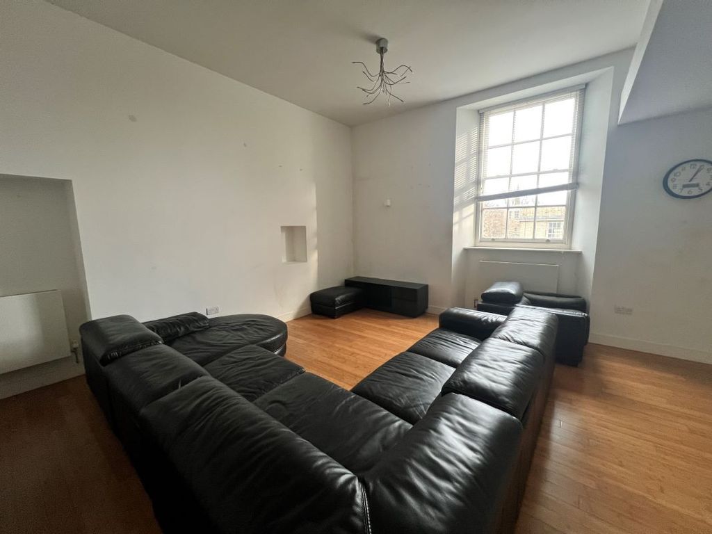 Property photo 2 of 9 Image 2