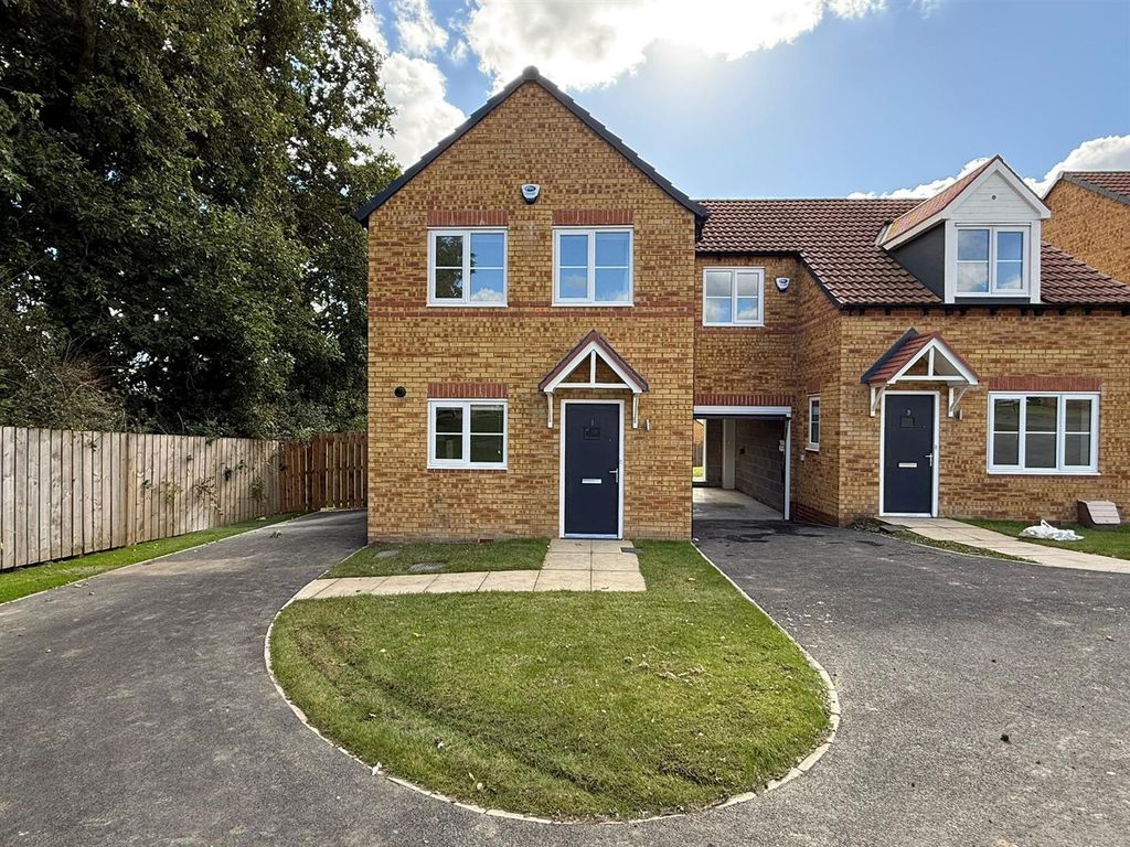 Property photo 1 of 14 Tyrone Moorland Green.Jpg