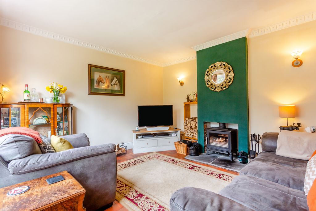 Property photo 3 of 22