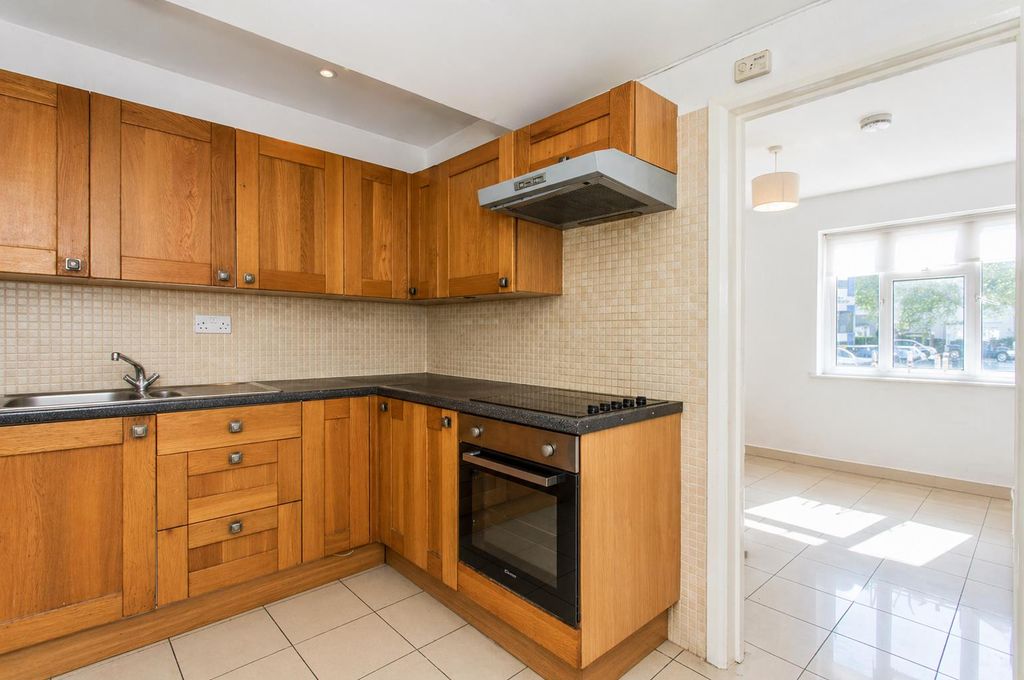 Property photo 2 of 16 Kitchen