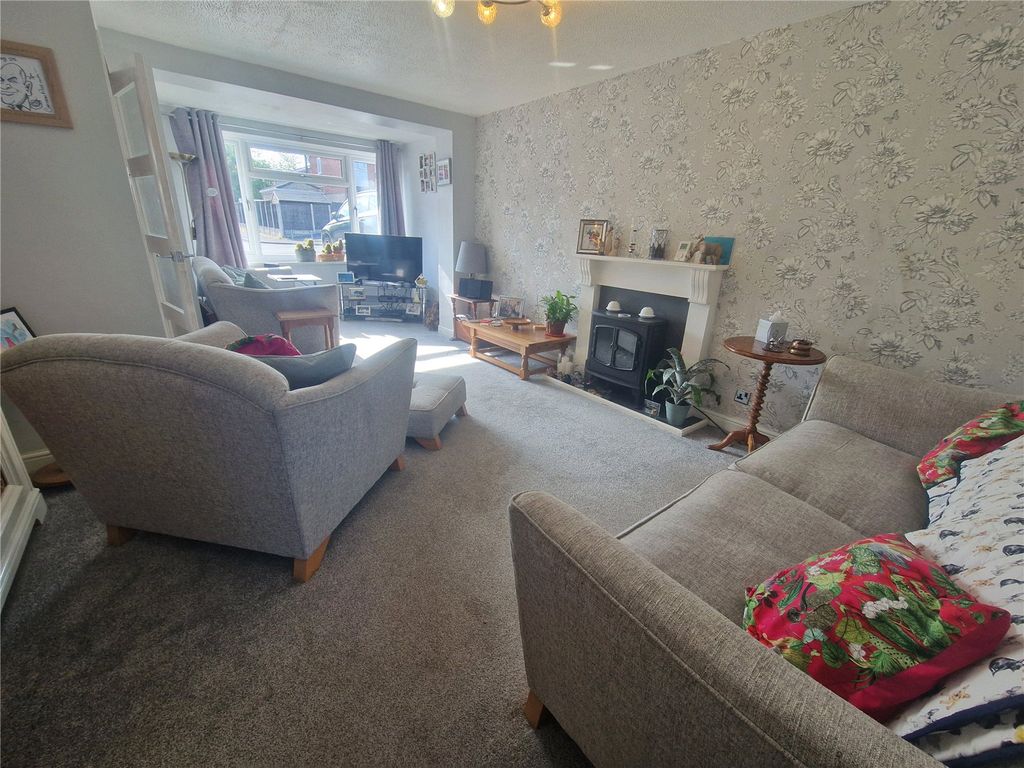 Property photo 2 of 21 Picture No. 04