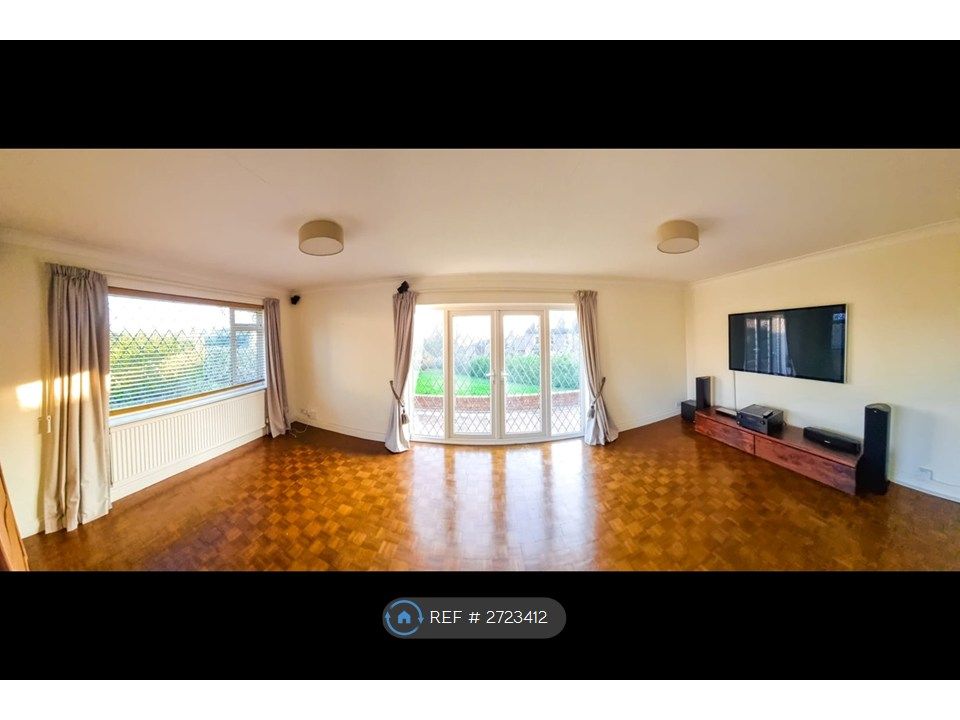 Property photo 2 of 19 Living Room