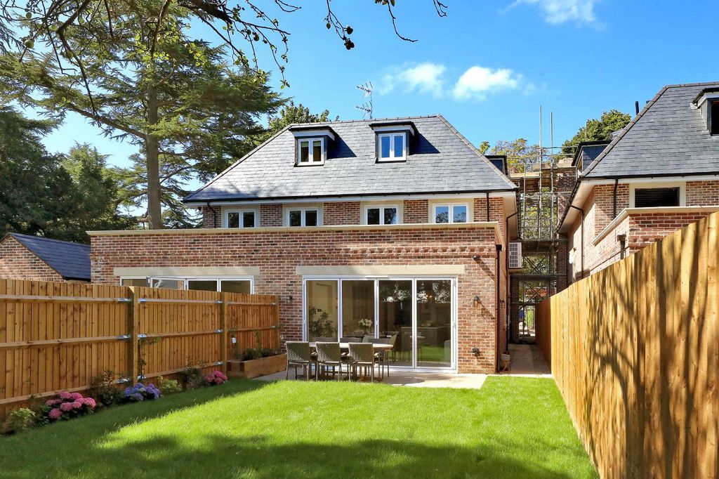 Property photo 3 of 21 Picture No. 05