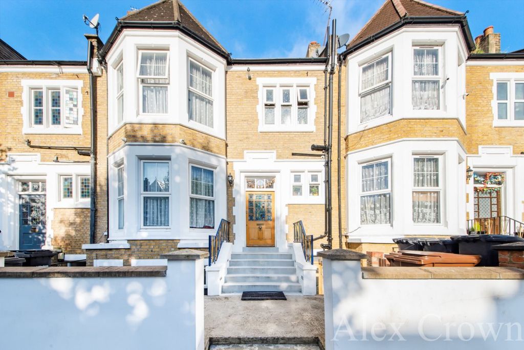 Property photo 1 of 12