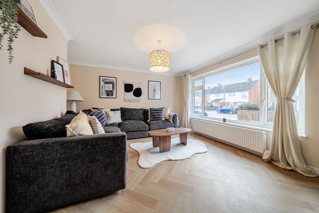 Property photo 2 of 23 Living Room