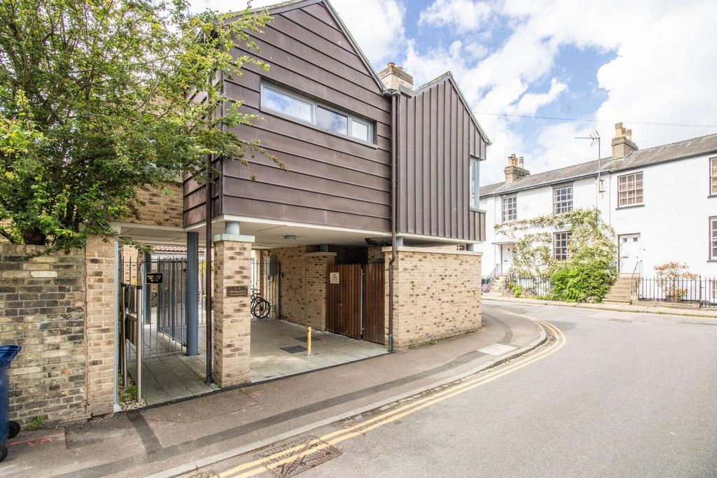 Property photo 1 of 12 Img_6879.Jpg