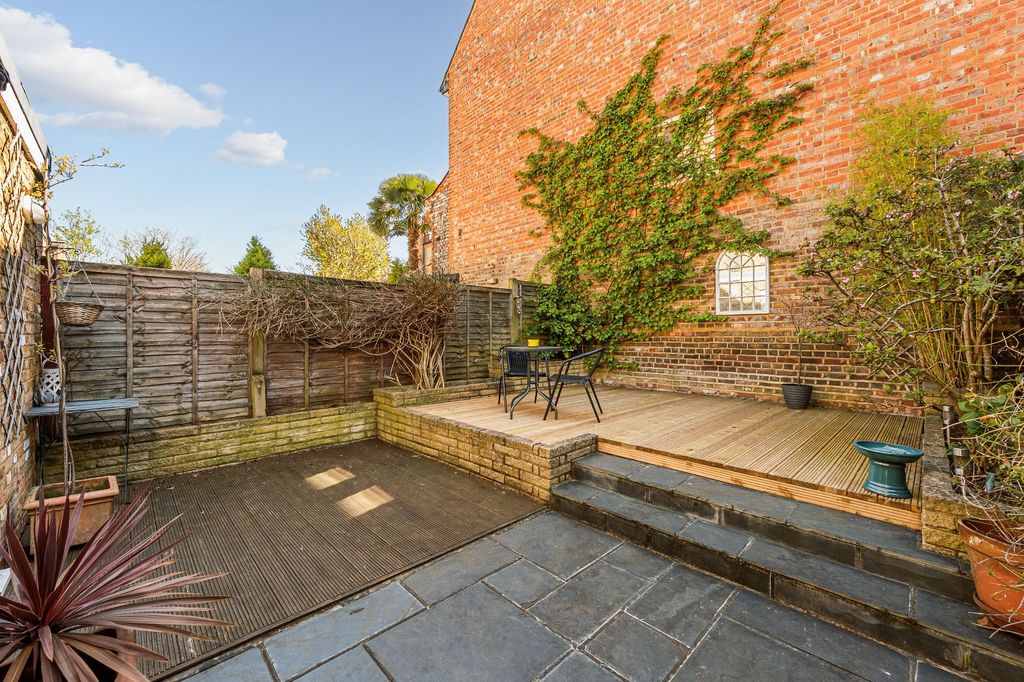 Property photo 3 of 13