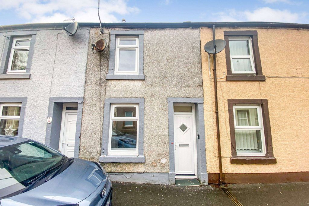Property photo 1 of 16 36 Duke Street, Cleator Moor, Ca25 5Bg