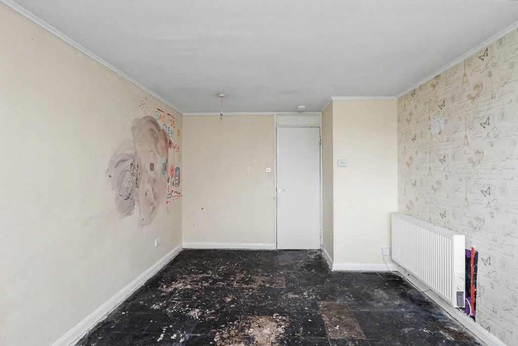 Property photo 3 of 11 107 Southwell Close, Kirkby In Ashfield, Nottinghamshire, Ng17 8Gn