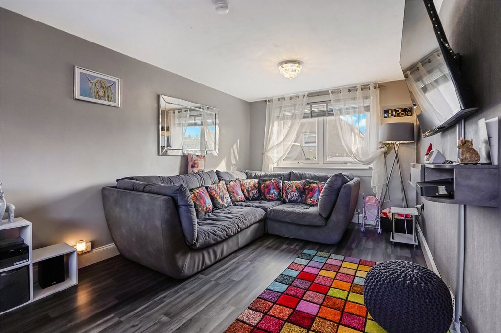 Property photo 3 of 21 Picture No. 04