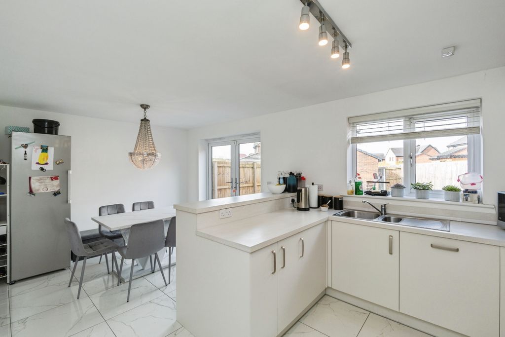 Property photo 2 of 20 Photo #2