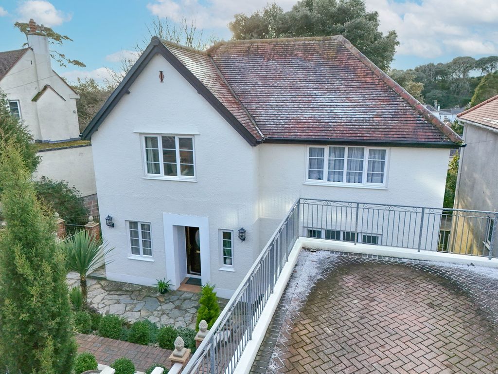 Property photo 1 of 25