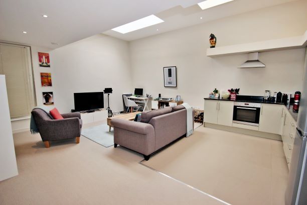Property photo 3 of 4 Flat Interior