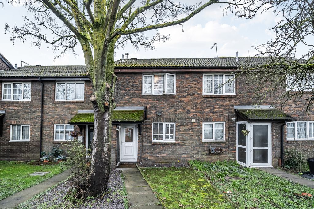 Property photo 1 of 13 1417058-18-699732...