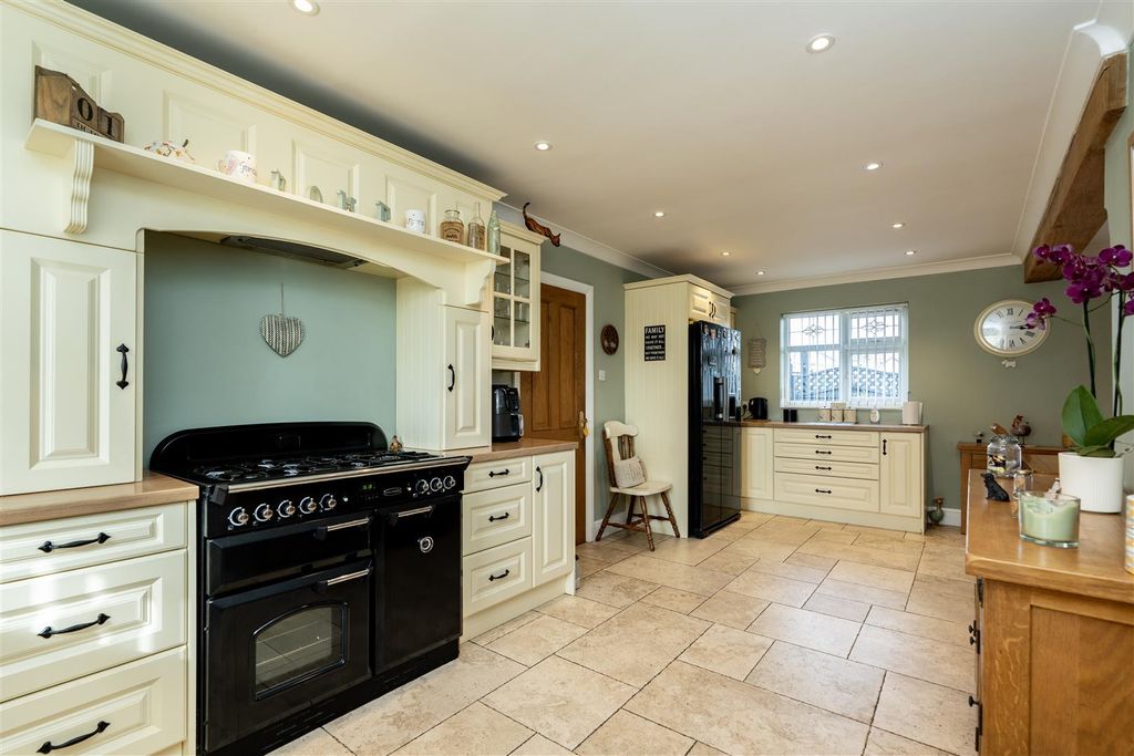 Property photo 2 of 36 Dsc09503.Jpg