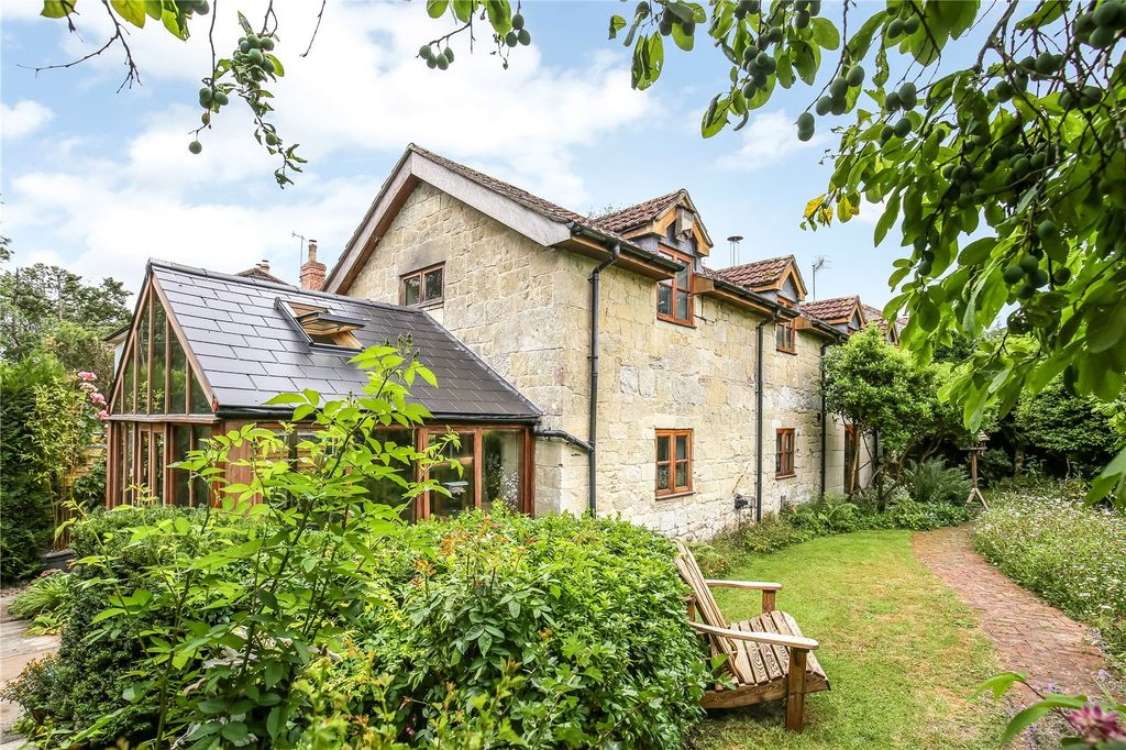 Property photo 1 of 18 Picture No. 12