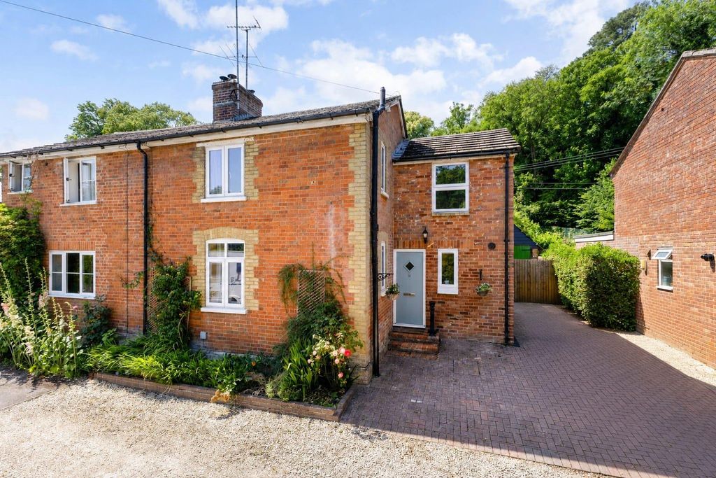 Property photo 1 of 19 Image