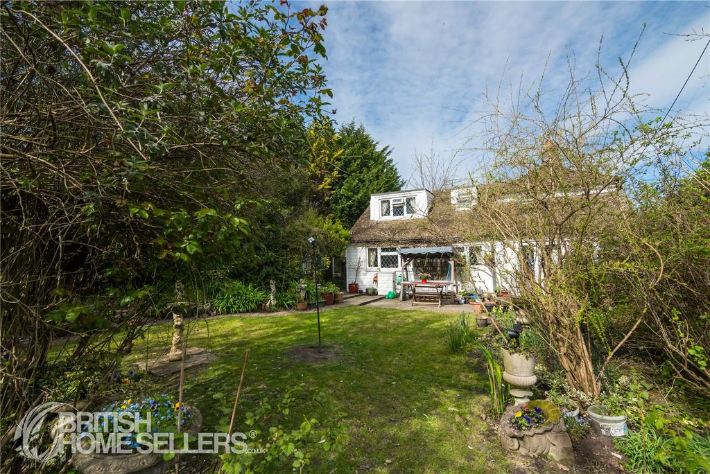 Property photo 2 of 25 Picture No. 21