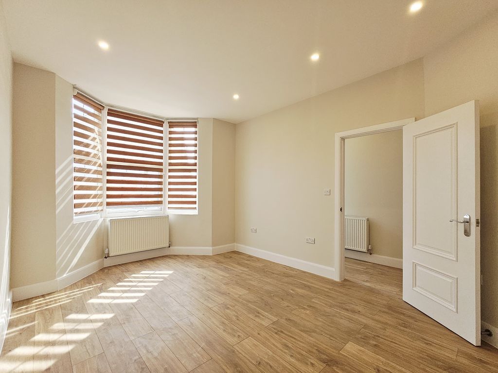 Property photo 1 of 25