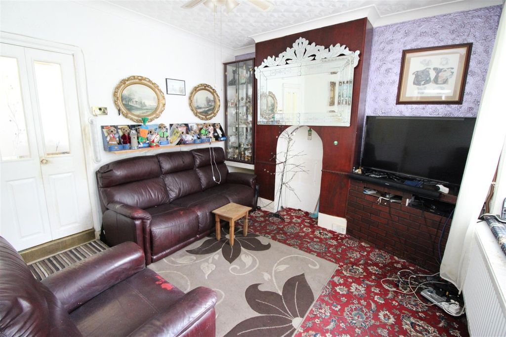 Property photo 2 of 15