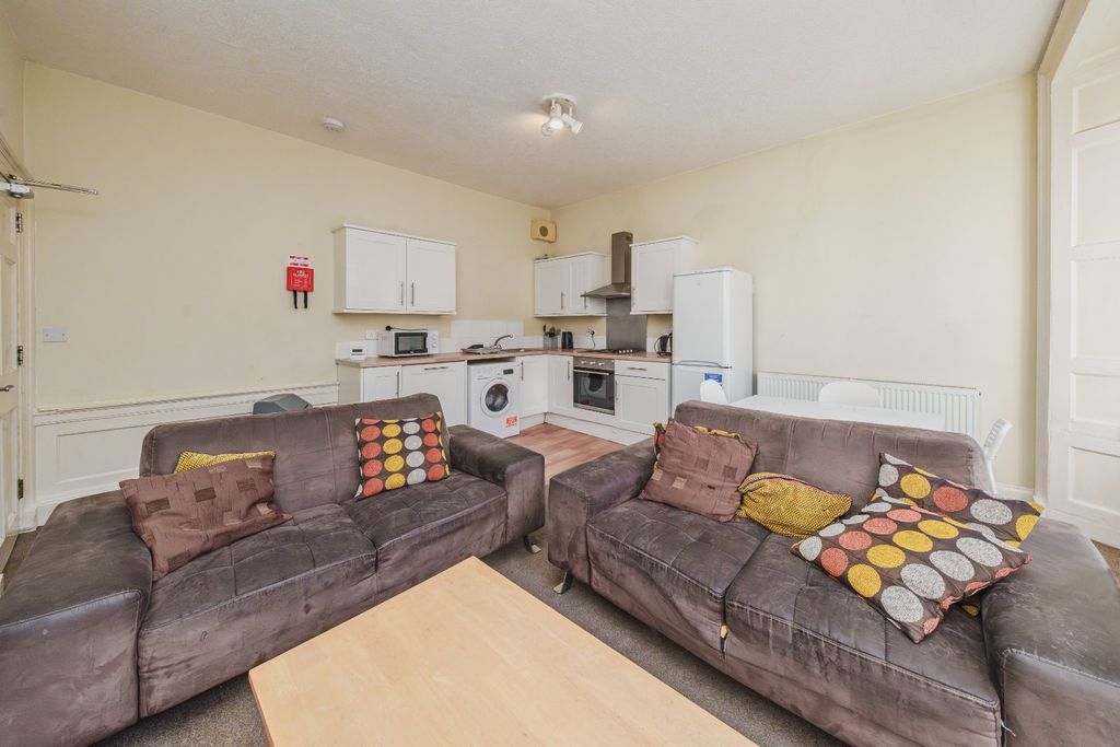 Property photo 3 of 16 Photo 3