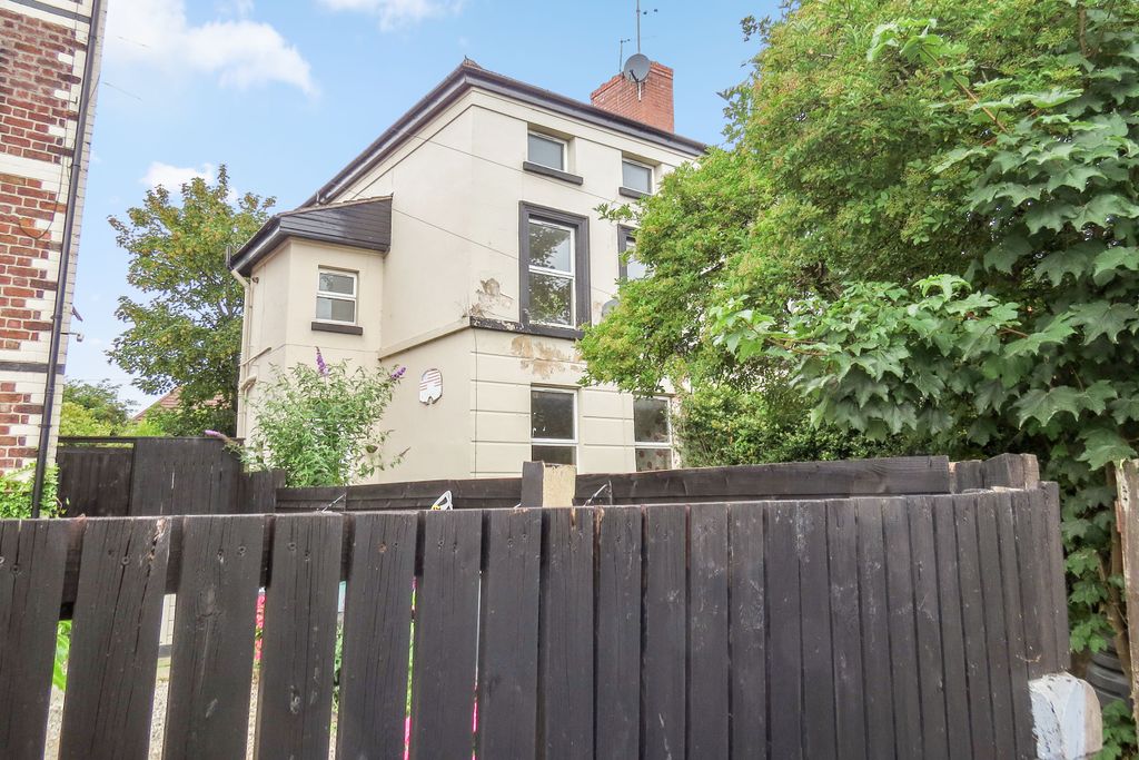 Property photo 1 of 17 534 Old Chester Road, Rock Ferry, Birkenhead, Wirral, CH42 4Pf